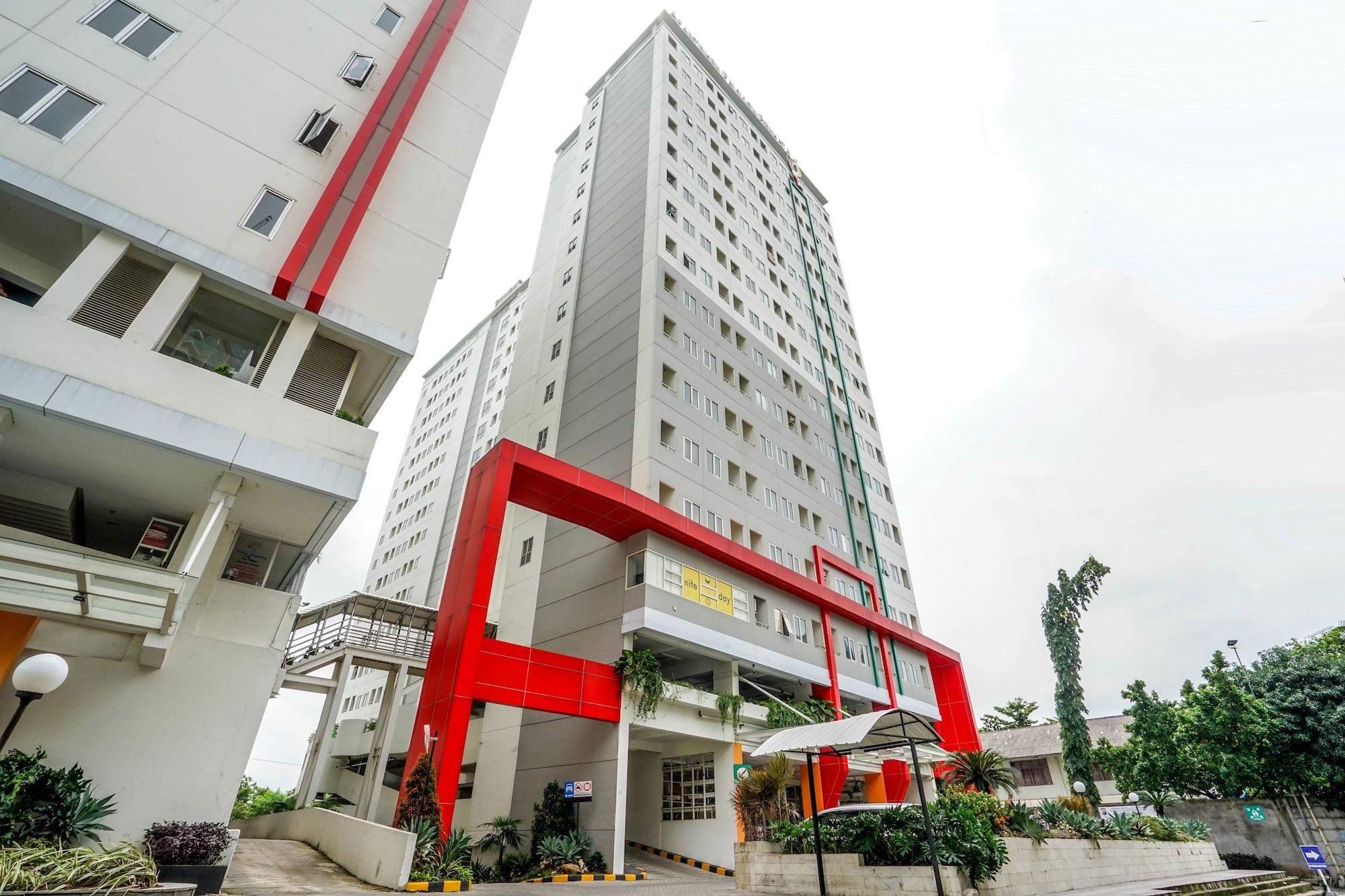 Vaccinated Staff - OYO Flagship 2261 Pp Properti Pavilion Permata Surabaya Esterno foto
